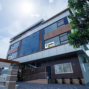 Hotel Treebo Amigos Residency Cochin Airport, Kochi