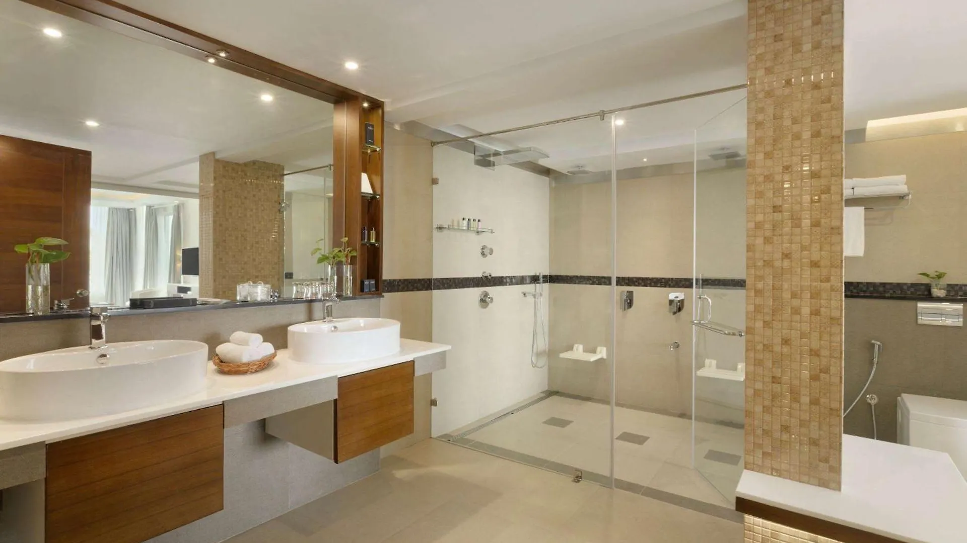 Ramada Resort By Wyndham Kochi 5*,  Inde