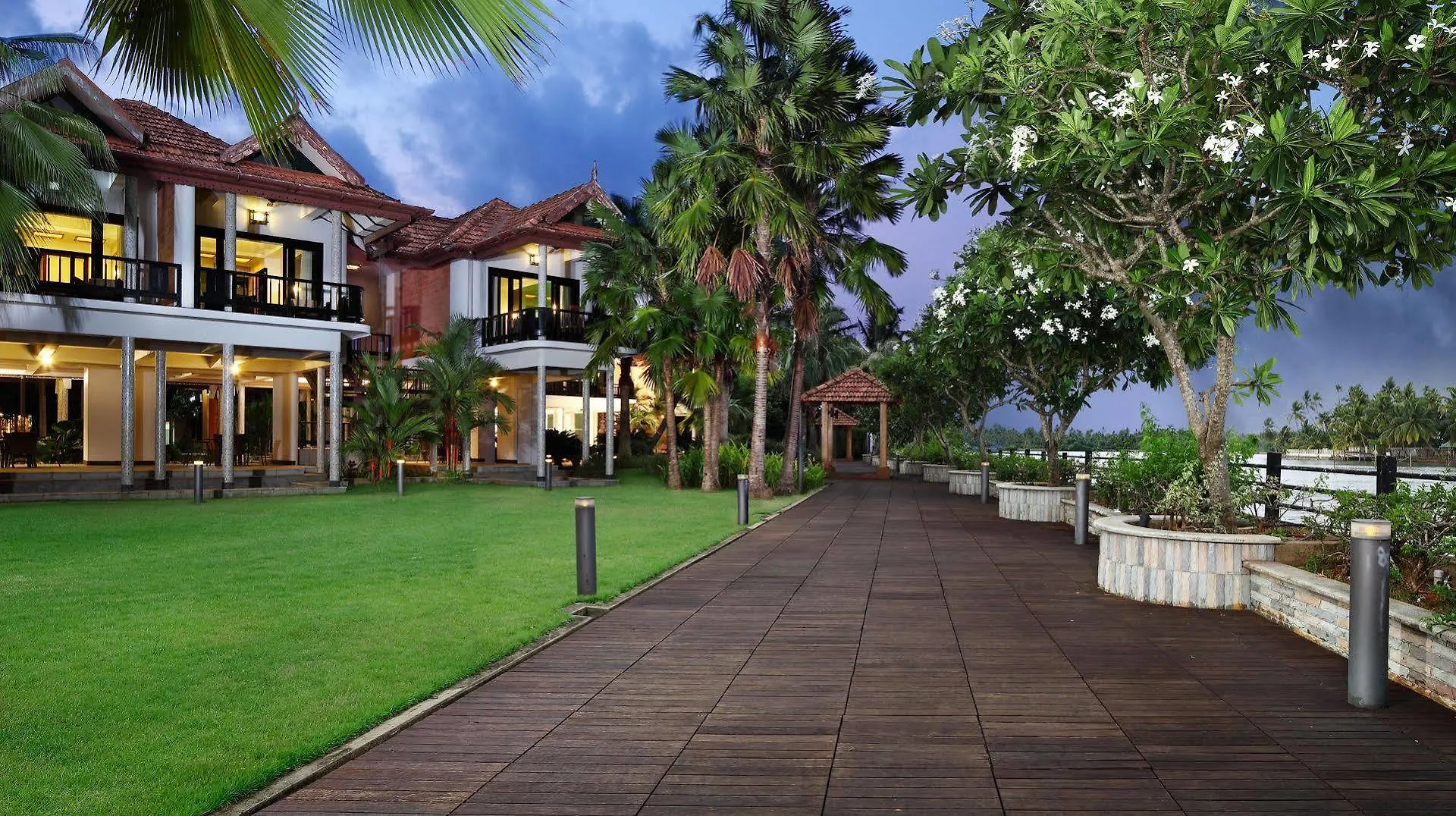 Ramada Resort By Wyndham Kochi Inde